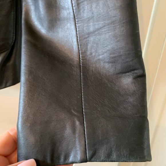 EUC Ann Taylor Black Leather Blazer Sz Medium - Picture 9 of 10